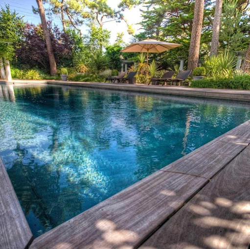 Construction piscine en Corse — guide complet Piscine Sud